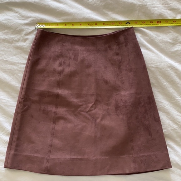 Aritzia Babaton Modern Mini Skirt Size 2 - Picture 4 of 8